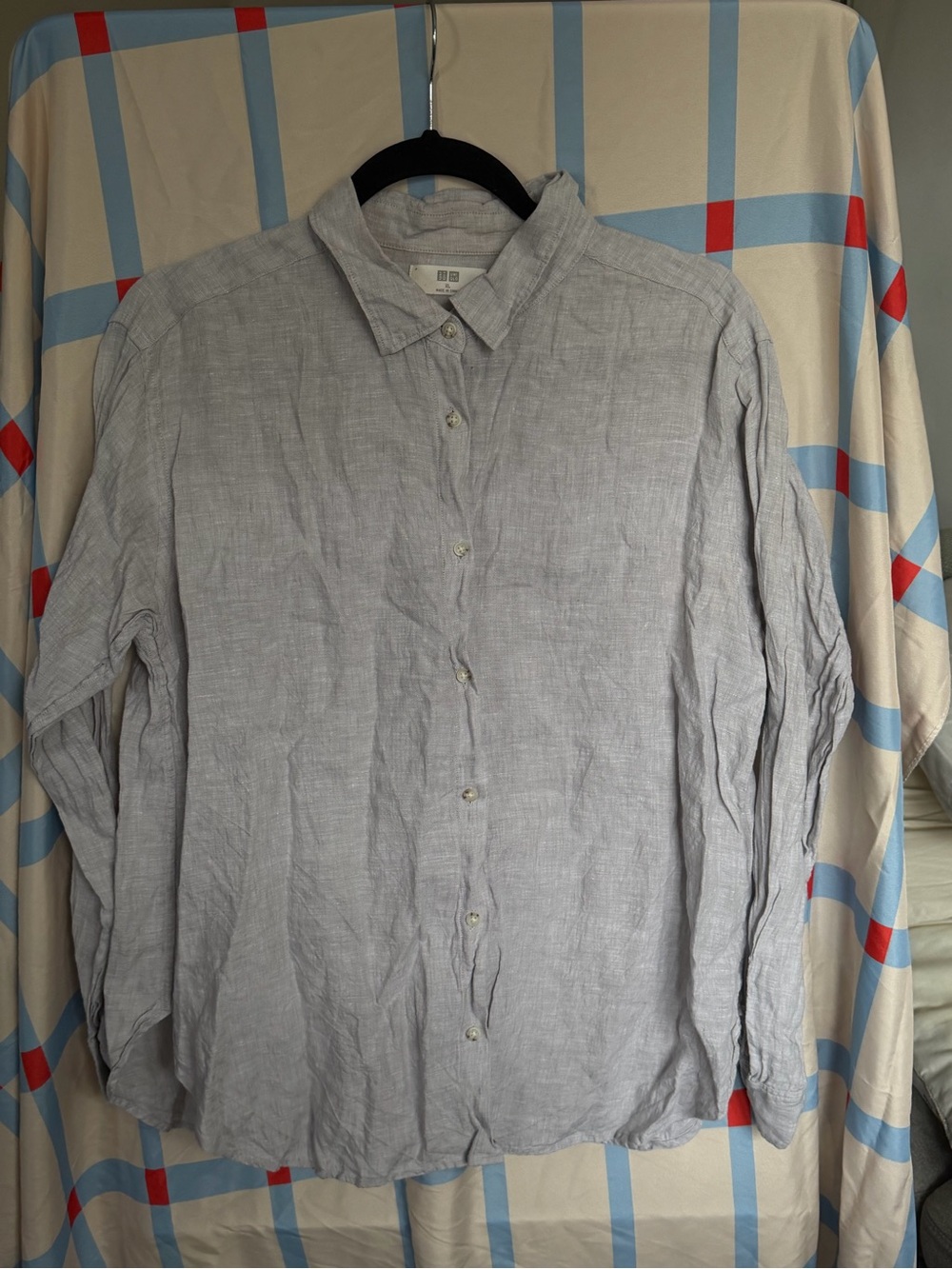 Uniqlo Light Gray Casual Linen Button-Down Shirt